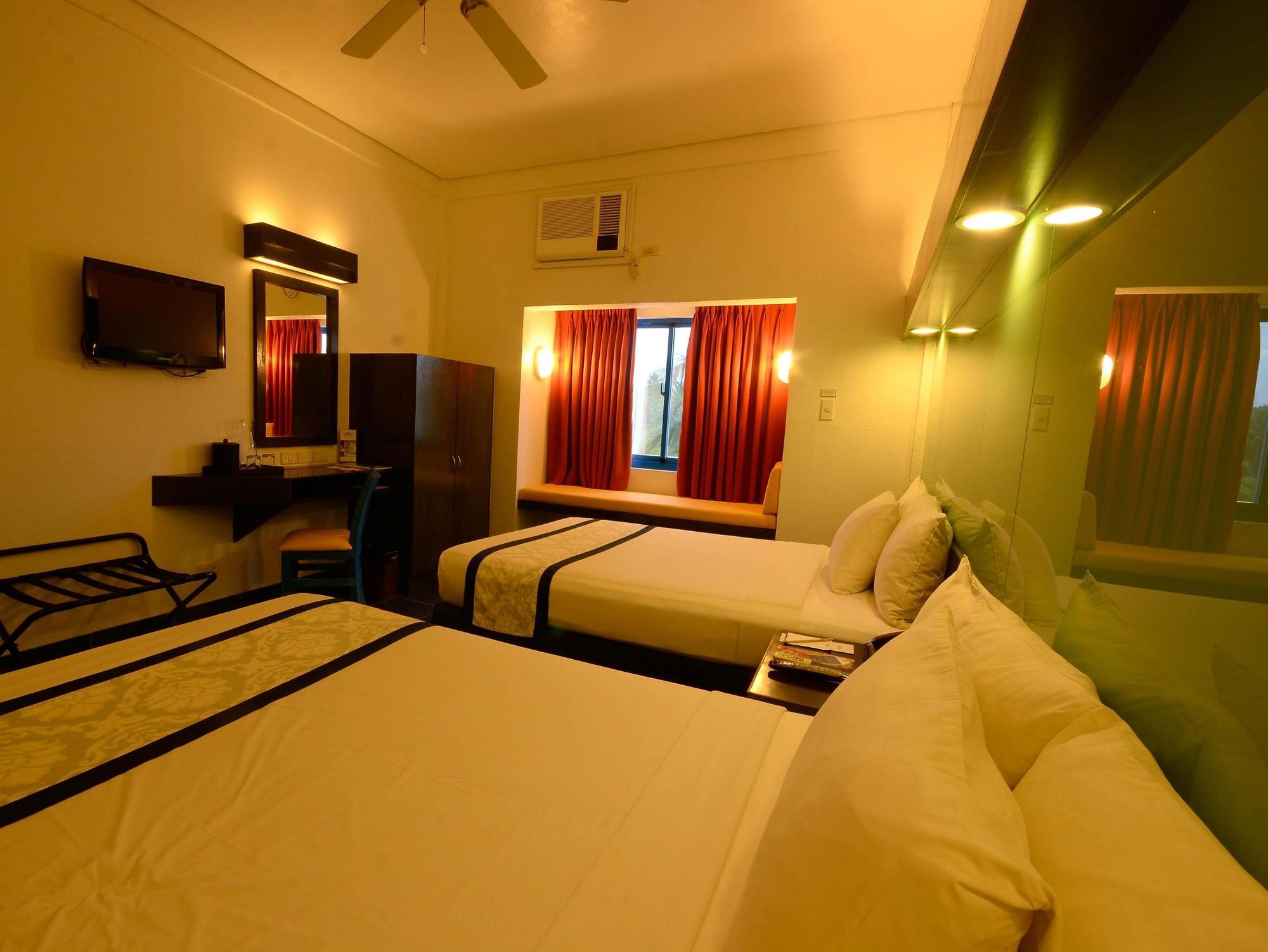 Microtel By Wyndham Puerto Princesa Eksteriør billede